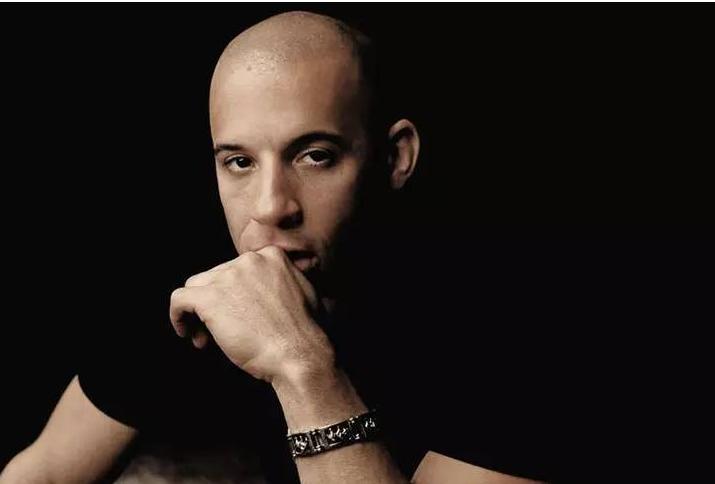 范迪塞尔肌肉图片,硬汉范迪塞尔