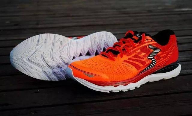 全球跑鞋三巨头,中国顶级跑鞋巨头