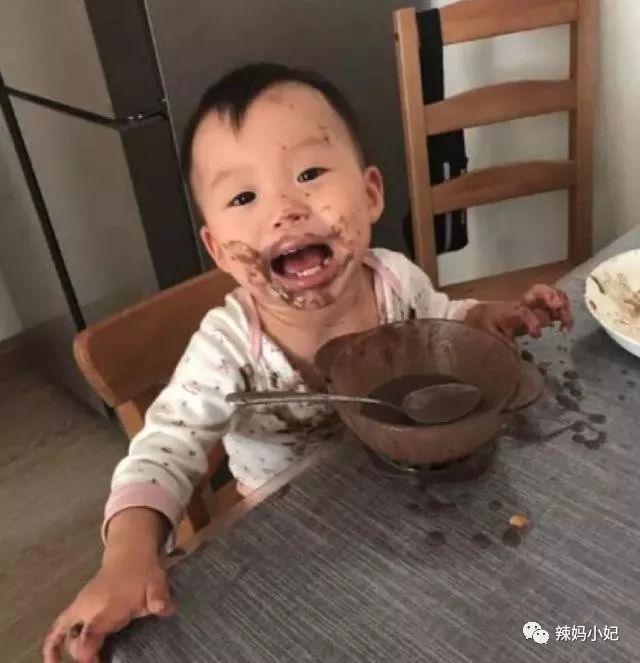 12岁女孩长胡须应少吃什么,女孩儿经常吃什么食物容易长胡子