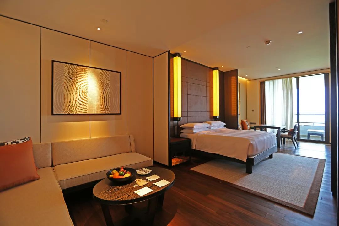 城市酒店好还是民宿好,度假酒店与城市酒店