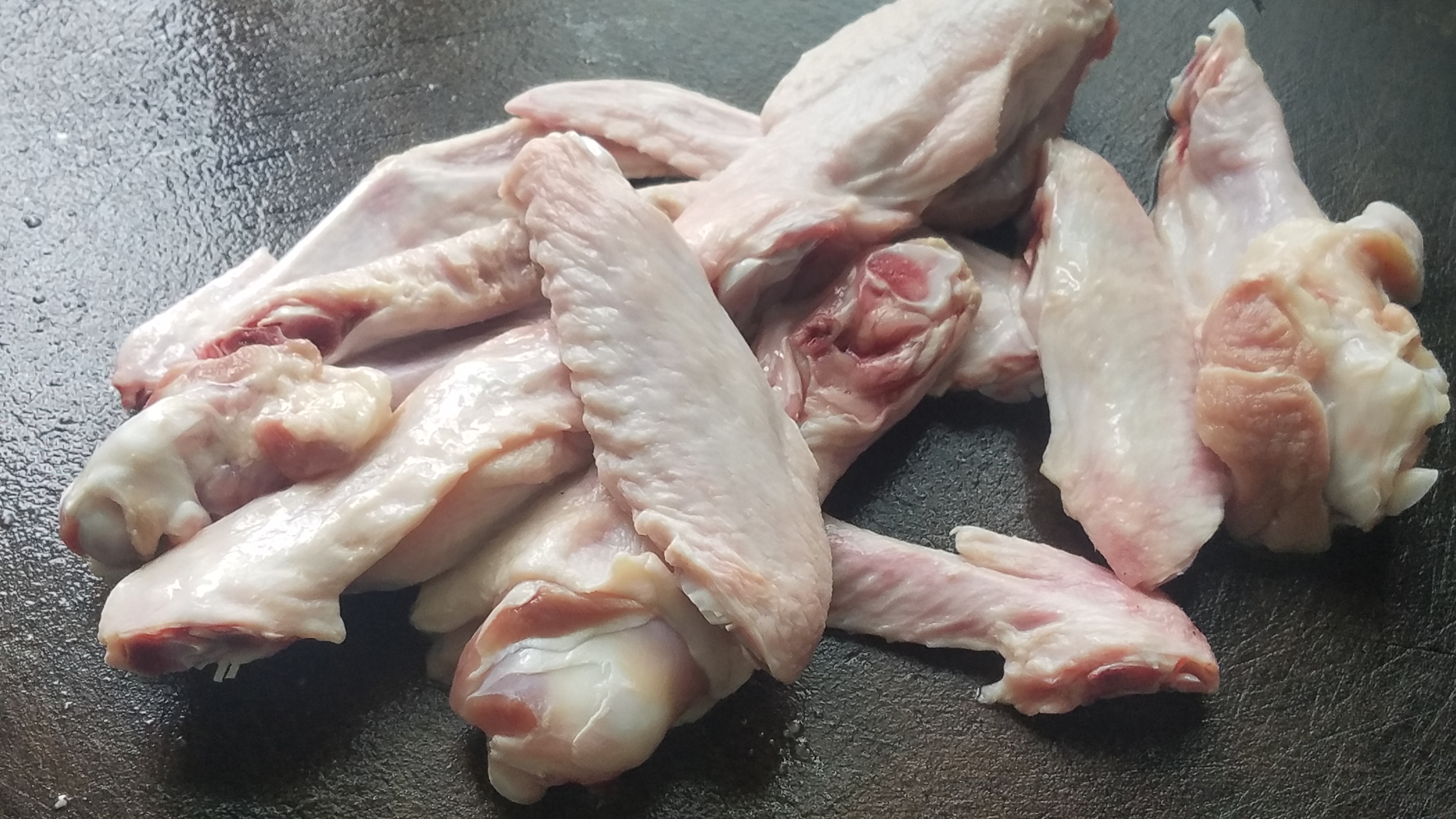 鸭翅中怎么做软烂入味,怎么把鸭翅鸭脚软烂入味