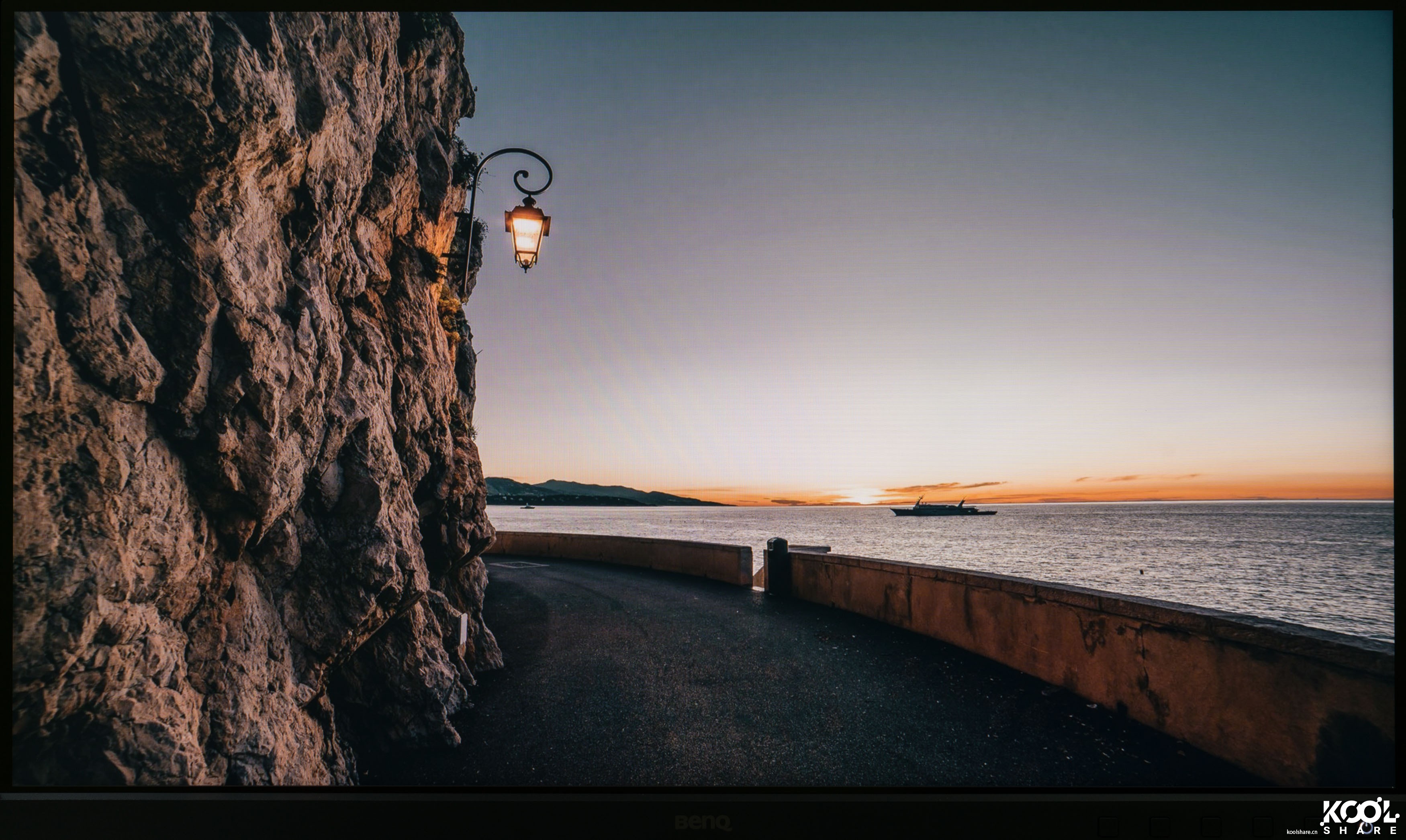 明基benqsw270c显示器,明基sw270c对比imac5k显示器