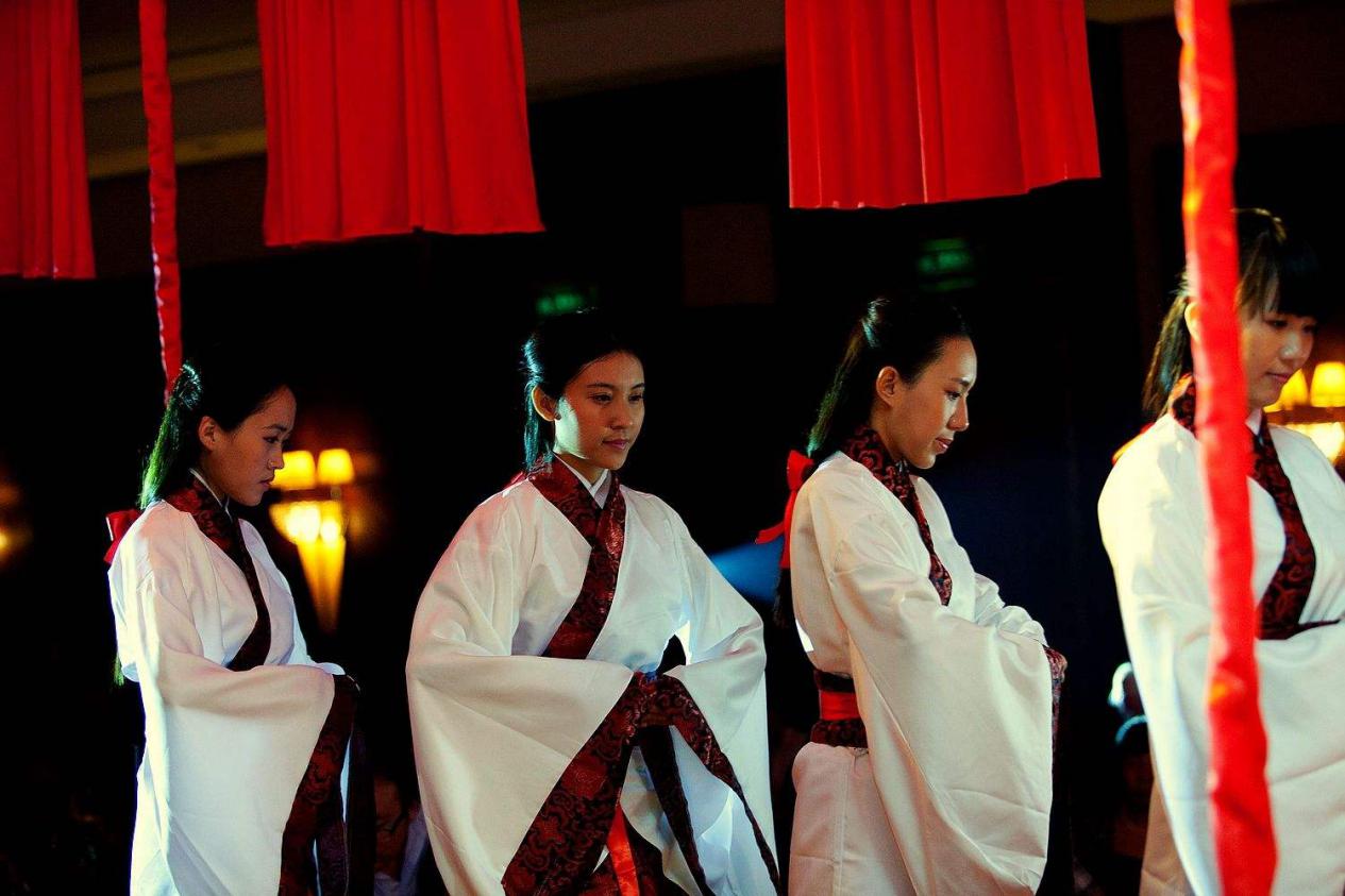 “净身”不光是太监的流程，宫女也需要这个过程，不少人因此丧命