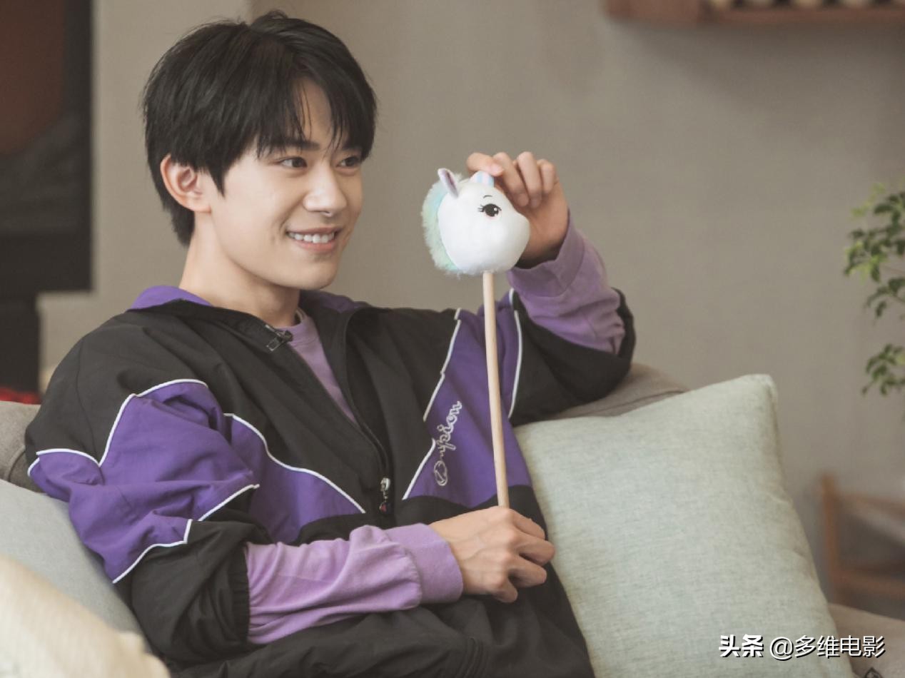 易烊千玺写给谢娜的信,朋友请听好易烊千玺写给谢娜的诗