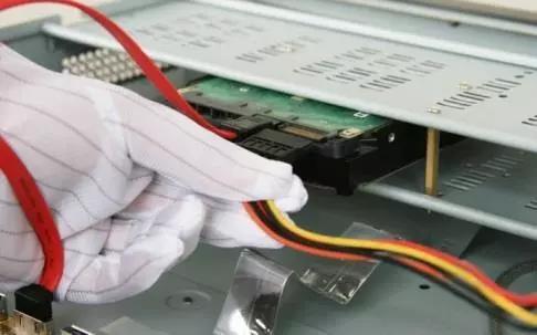 新手必须掌握的硬盘基本知识,新手入门安装固态硬盘