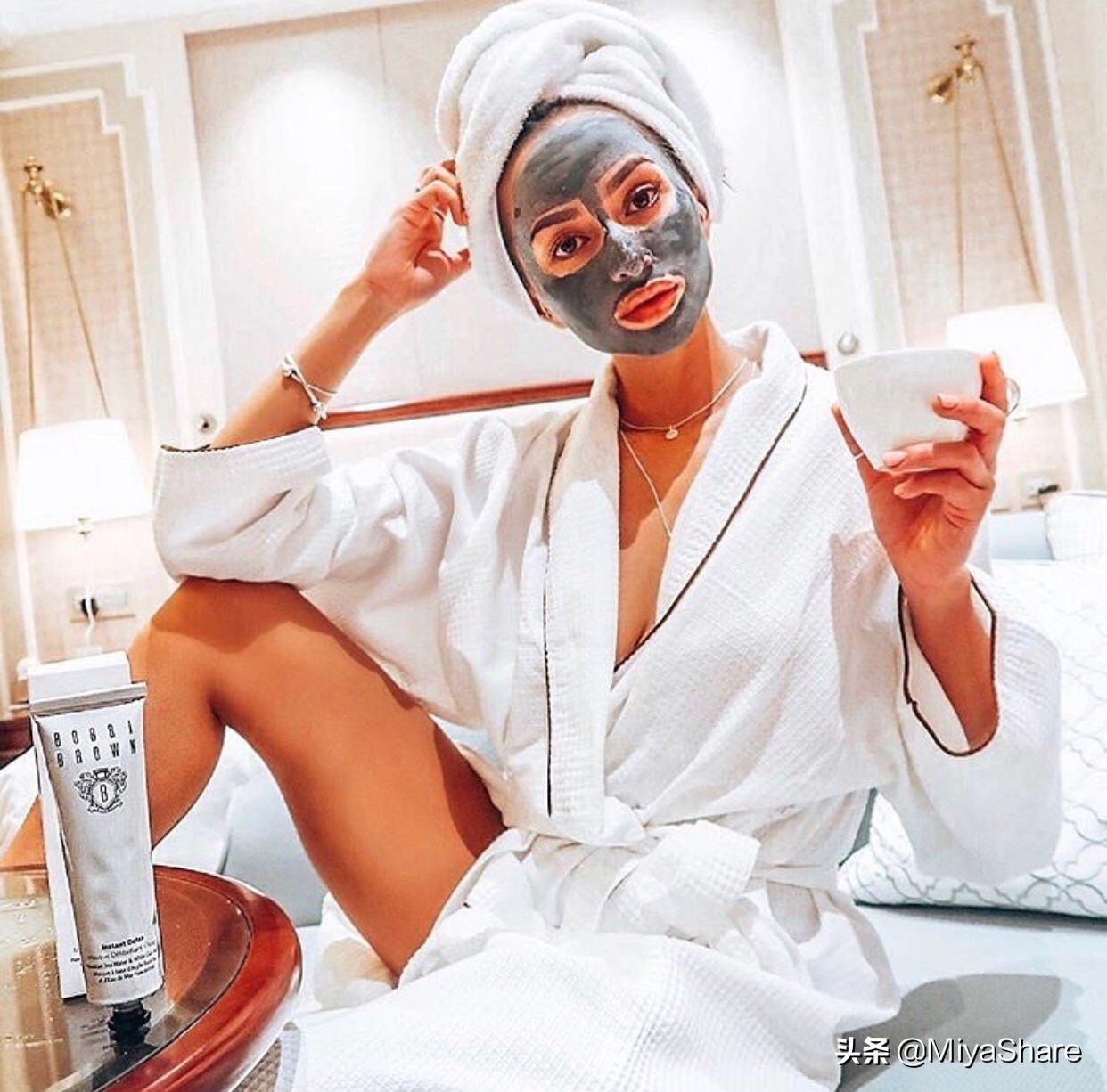 底妆氧化暗沉变黄脸婆,底妆自然服帖不氧化暗沉