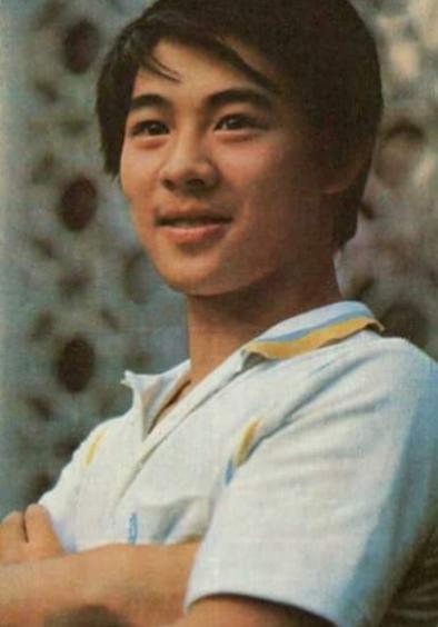 李连杰和利智的十年之约,李连杰为利智放弃黄秋燕后悔吗