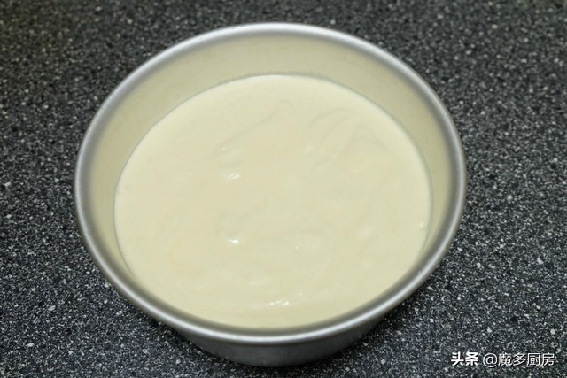 100克低筋面粉做蛋糕要放几个鸡蛋,130克低筋面粉放多少鸡蛋做蛋糕