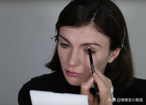 很自然的妆容叫什么妆,很炸街的妆容