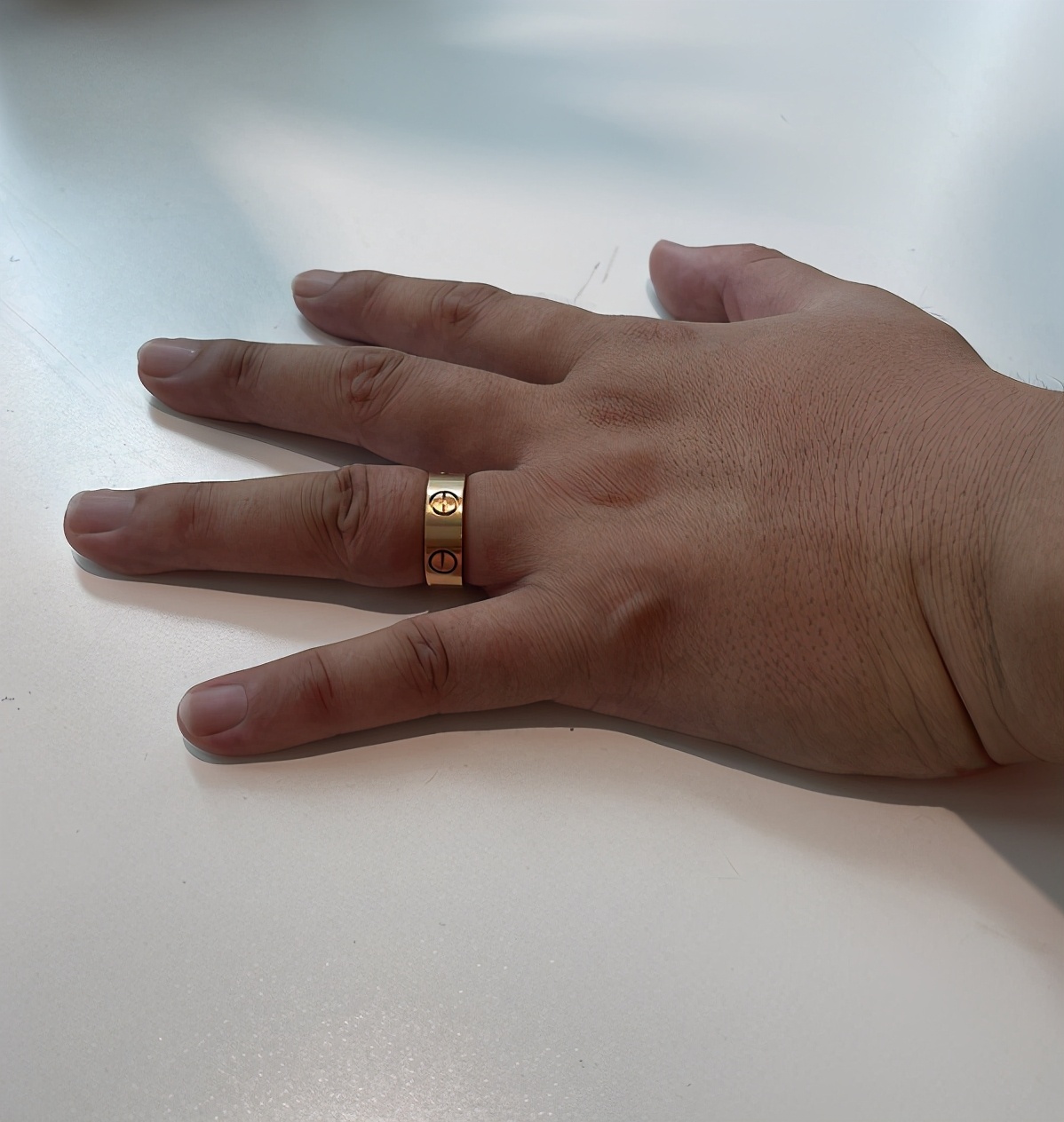 戒指卡住了用线怎么取,戒指卡住手指拔不下来怎么办