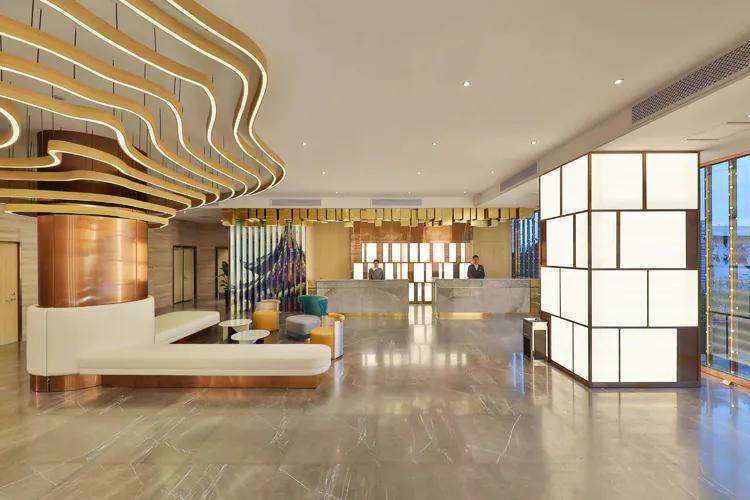 酒店业的创新之举—老徐直播:又见烟花三月,入梦桔子奥邦酒店