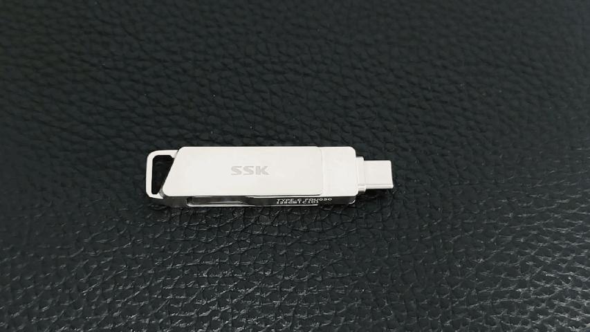 打工人的秘密*器武**，双口设计+手机扩容，SSK飚王U盘新品体验