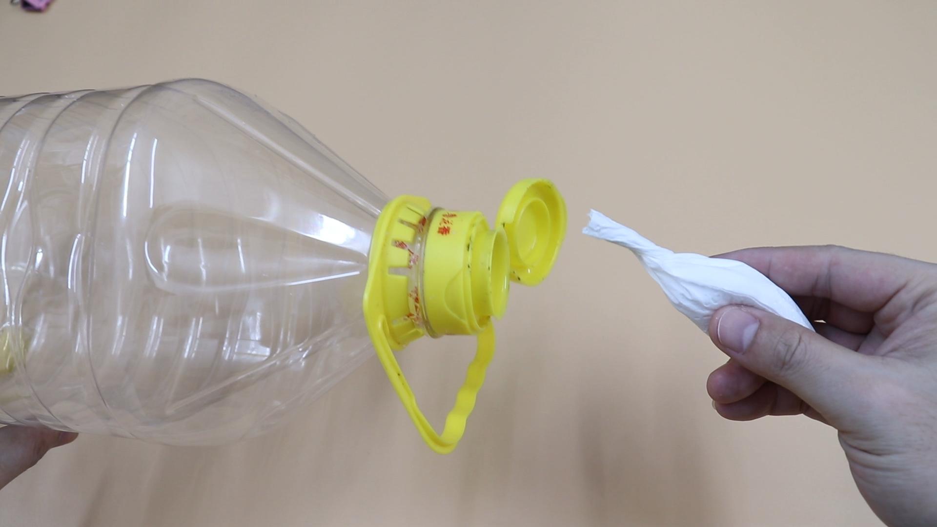 衣服上粘了纸质标签胶印怎么去除,怎样去除水壶商标上的标签胶印