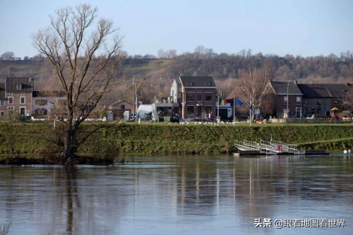 比利时和荷兰为什么分开,荷兰比利时飞地怎么形成的