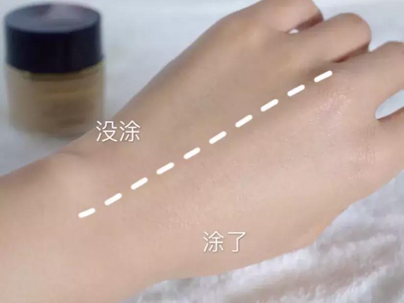 一键磨皮拯救无数卡粉的粉底液,磨皮滤镜粉底液