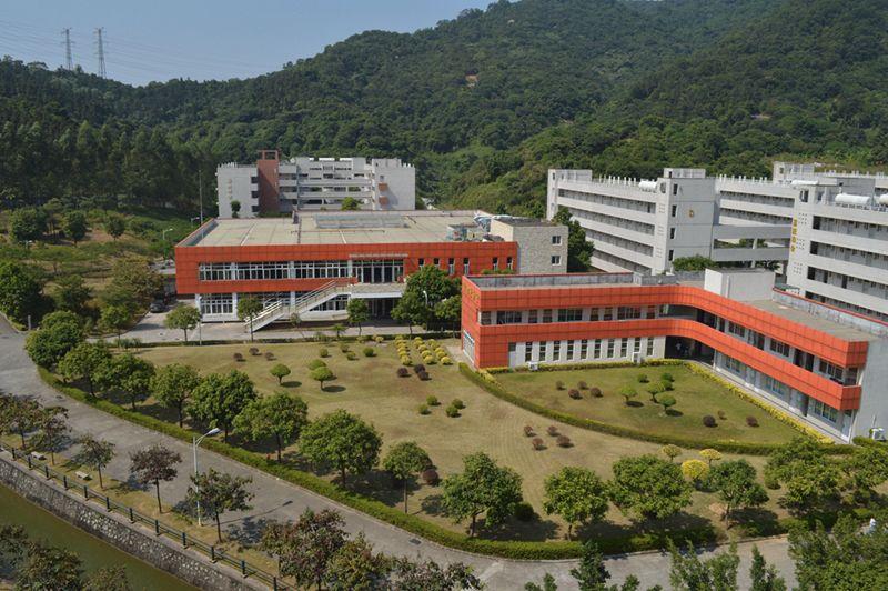 广州最美中学是哪间？这一所你一定服气！