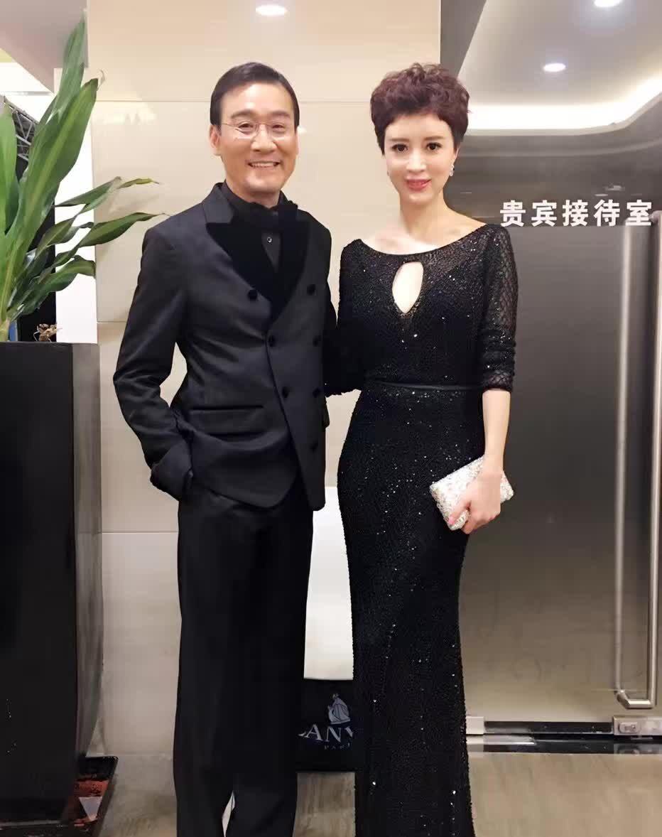 金巧身材,金巧巧身材