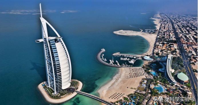 迪拜华人说出实话：传闻都是假的，这里也就相当于我们二三线城市