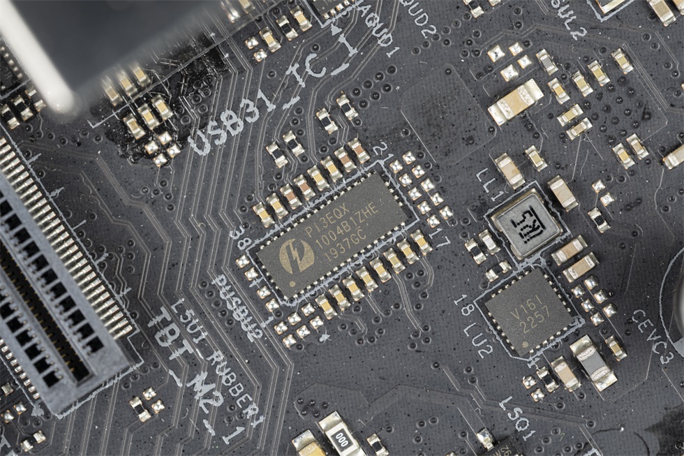 鍗庢搸z490aqua姘村喎瑁呮満,娣卞害瑙f瀽鍗庢搸z490