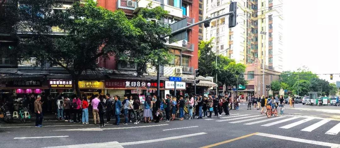 成都美食美景攻略,成都特色美食推荐地方在哪里