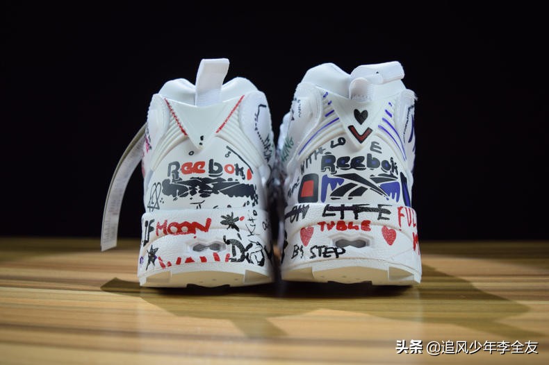 锐步涂鸦充气鞋多少钱,涂鸦鞋锐步