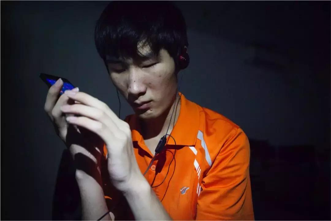 互联网改变面孔,互联网温暖的一面