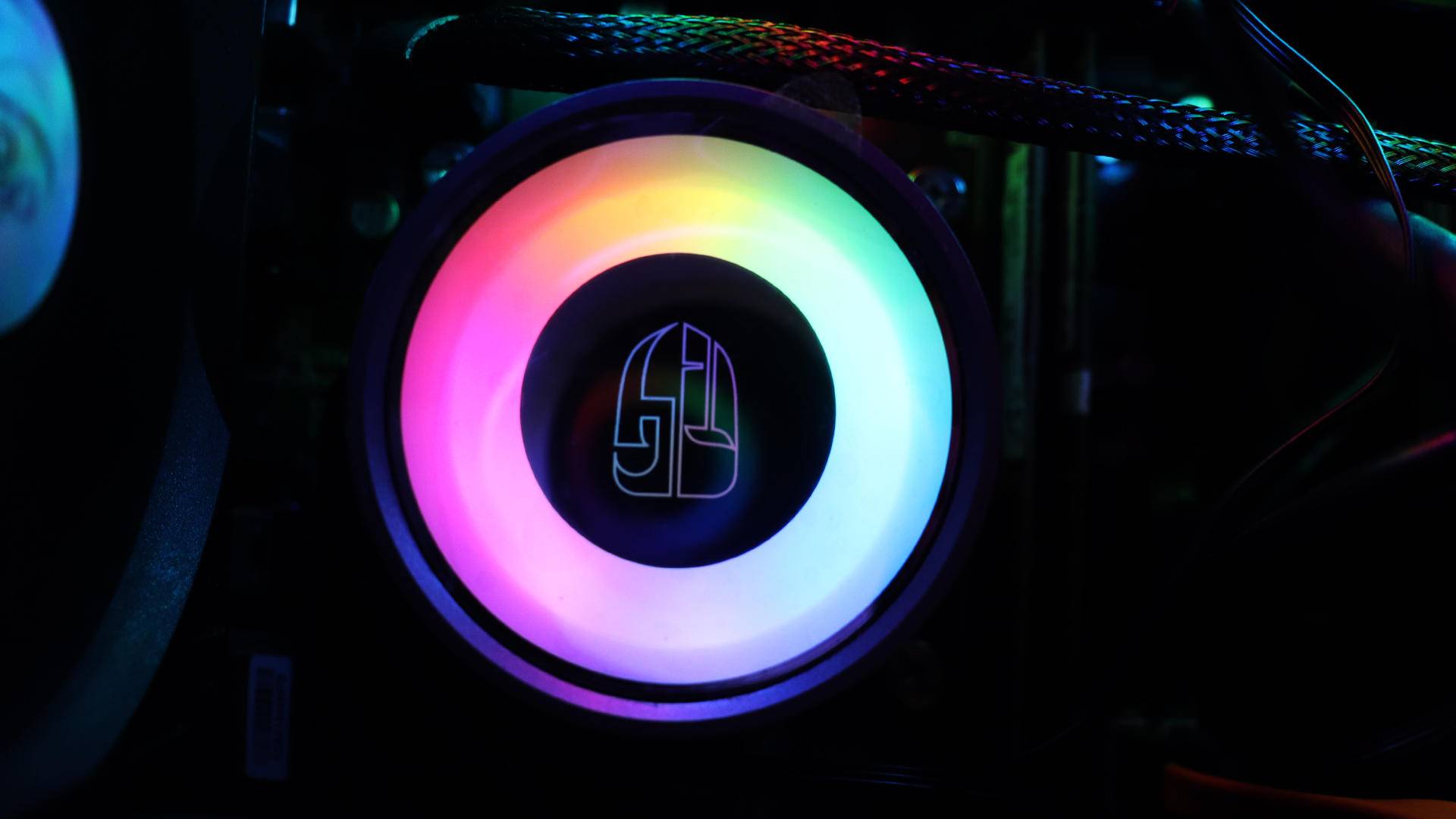 九州风神堡垒240幻彩版开箱,九州风神堡垒240wh水冷测评