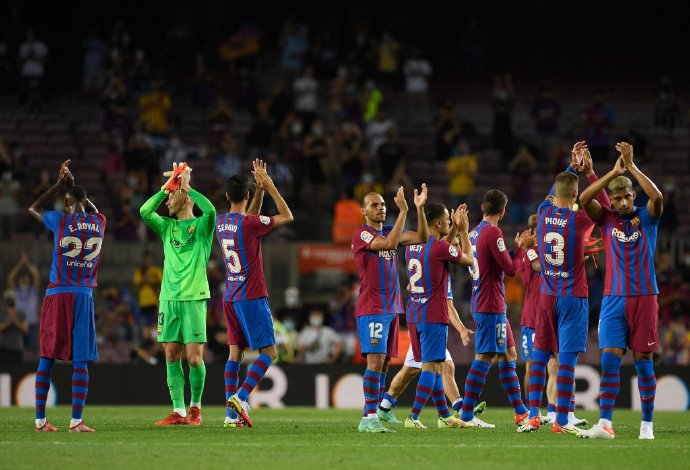 巴萨7-0瓦伦西亚,巴萨0-0爆冷连续3场不胜巴萨比赛