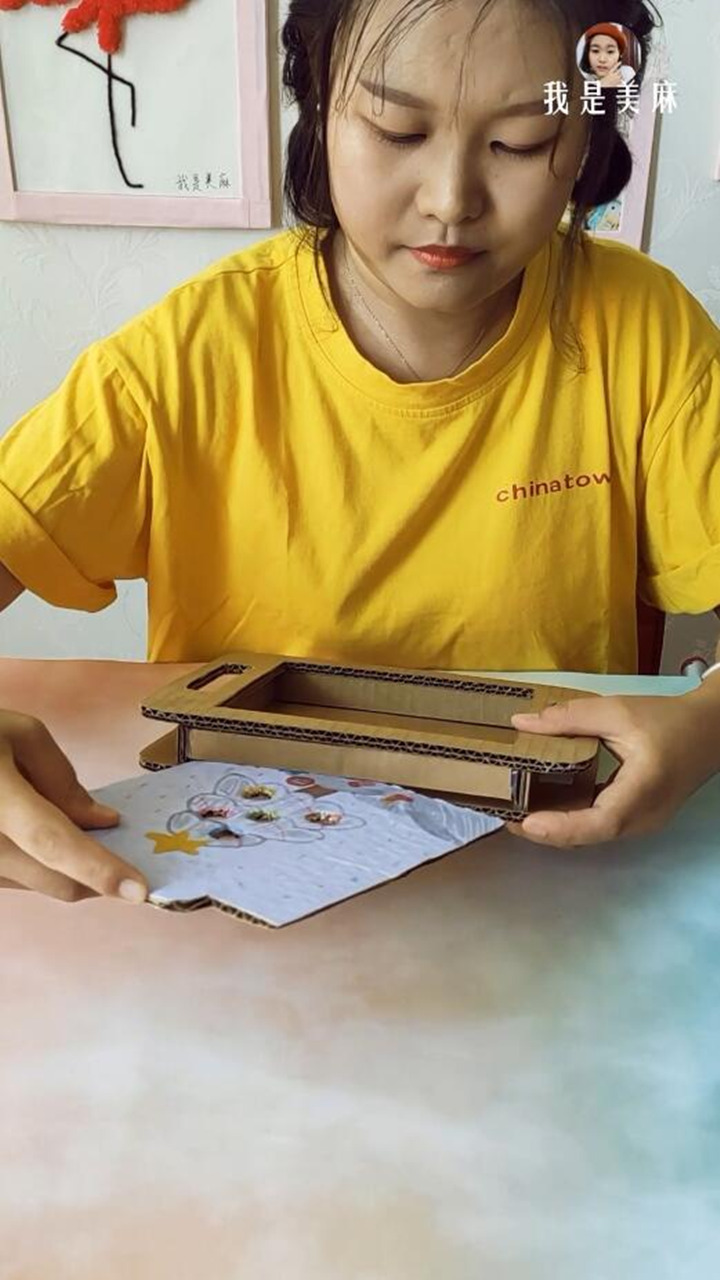 用鞋盒给孩子做简单益智小玩具,自制宝宝迷宫玩具没磁扣怎么动