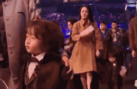 辣妈冉莹颖直播视频,曾是央视主持人的辣妈冉莹颖