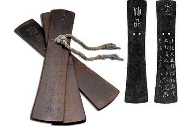 京剧里的乐器有哪些,常用于京剧伴奏的中国拉弦乐器是