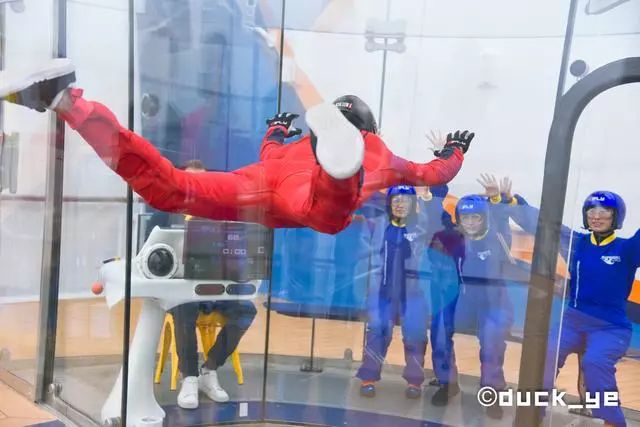 乘坐皇家加勒比邮轮太阳光光谱号,黄晓明皇家加勒比海洋光谱号