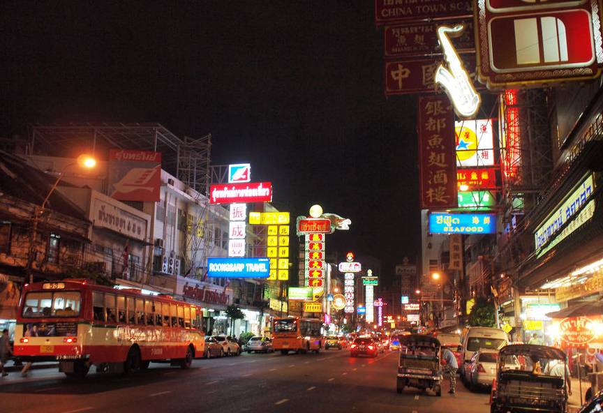 泰国国王和军方谁说了算,泰国国王有权指挥军队吗