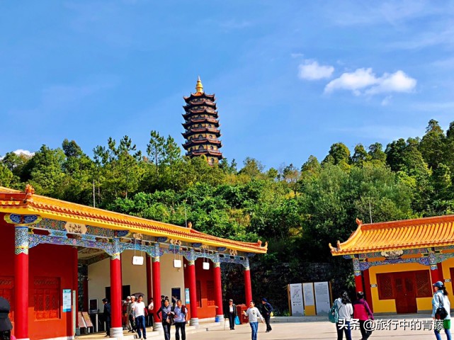 打卡弥勒可邑小镇，锦屏山风景区，在菜市场看到了一个奇怪的蔬菜