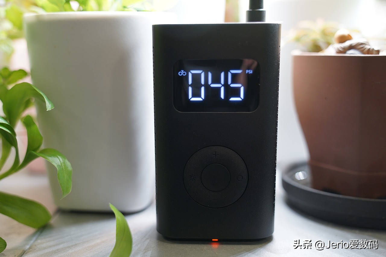 轮胎没气了去哪里充气,米家充气宝可以充公路车吗