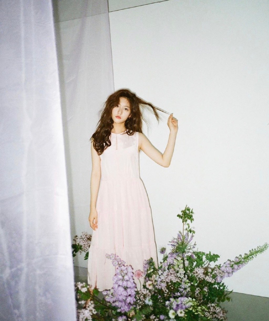 张子枫运动服金马晚宴,张子枫穿糖果色运动装