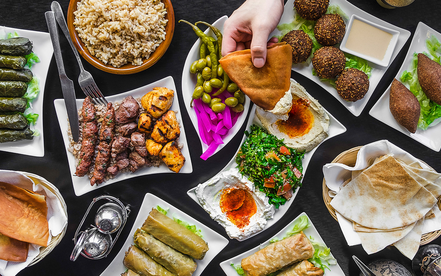 迪拜美食攻略视频,迪拜最好吃的美食是什么