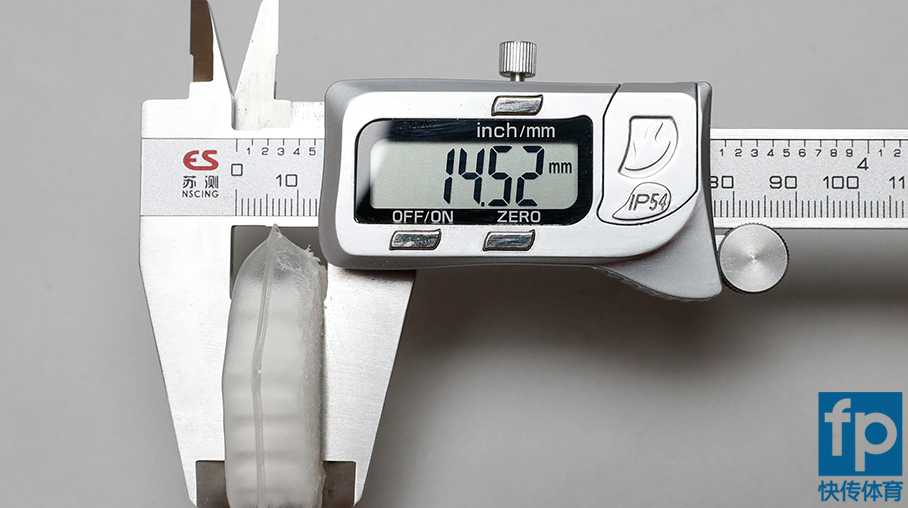 剖开中底寻真相，AJ33卡脚原因大揭秘