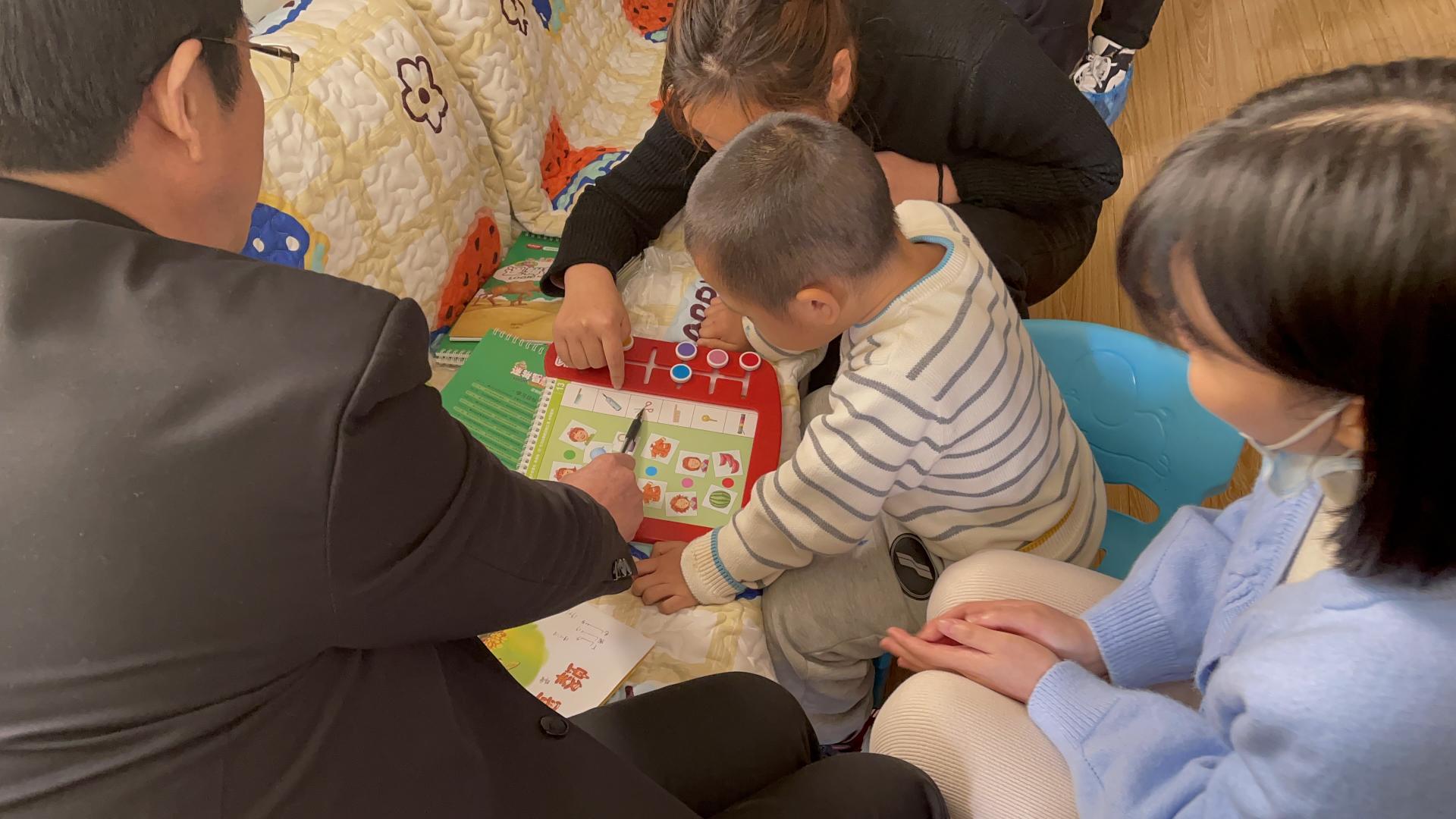 合肥天使儿童医院开展暖心家访爱的路上只要坚持就会有奇迹