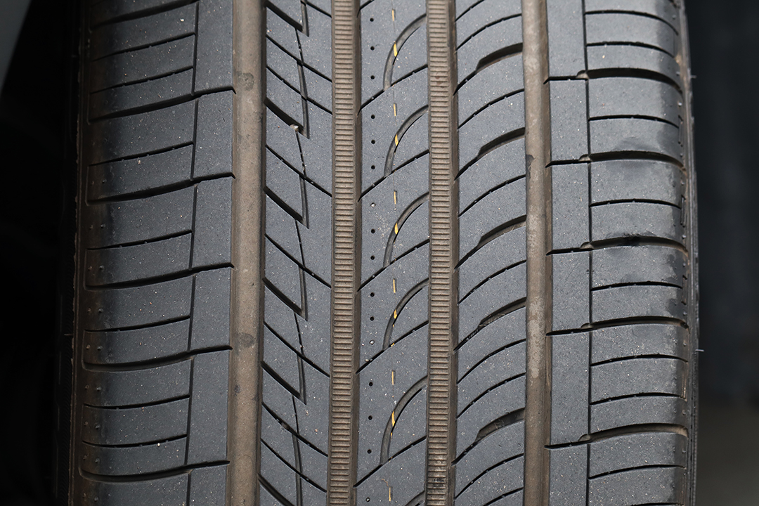 chr换18寸轮胎可以升高多少,chr更换225轮胎更稳了