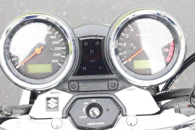 铃木gsx1400测评,铃木摩托车gsx1000