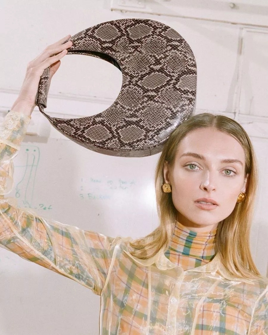 各种各样的名牌包包,千奇百怪的包包