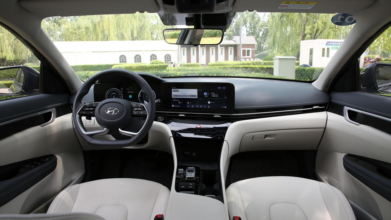 纯电车轿车推荐,最新北京现代名图试驾