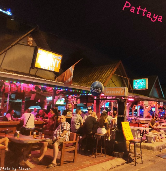 曼谷到芭提雅自驾路上美食,曼谷到芭提雅游玩攻略