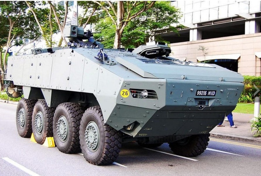 摩天大楼上面的机械怪兽,摩天大厦狂暴巨兽视频