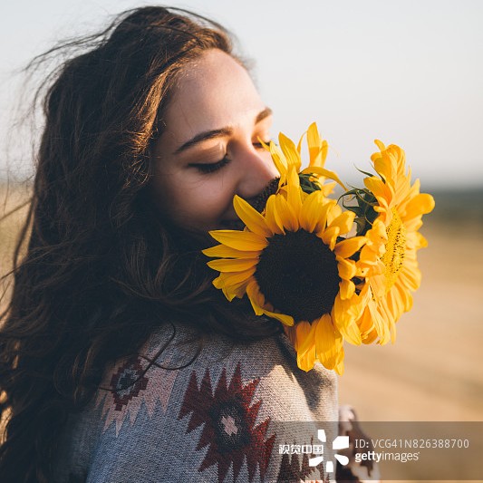 踢进奥运会的足球，成了我们的定情信物