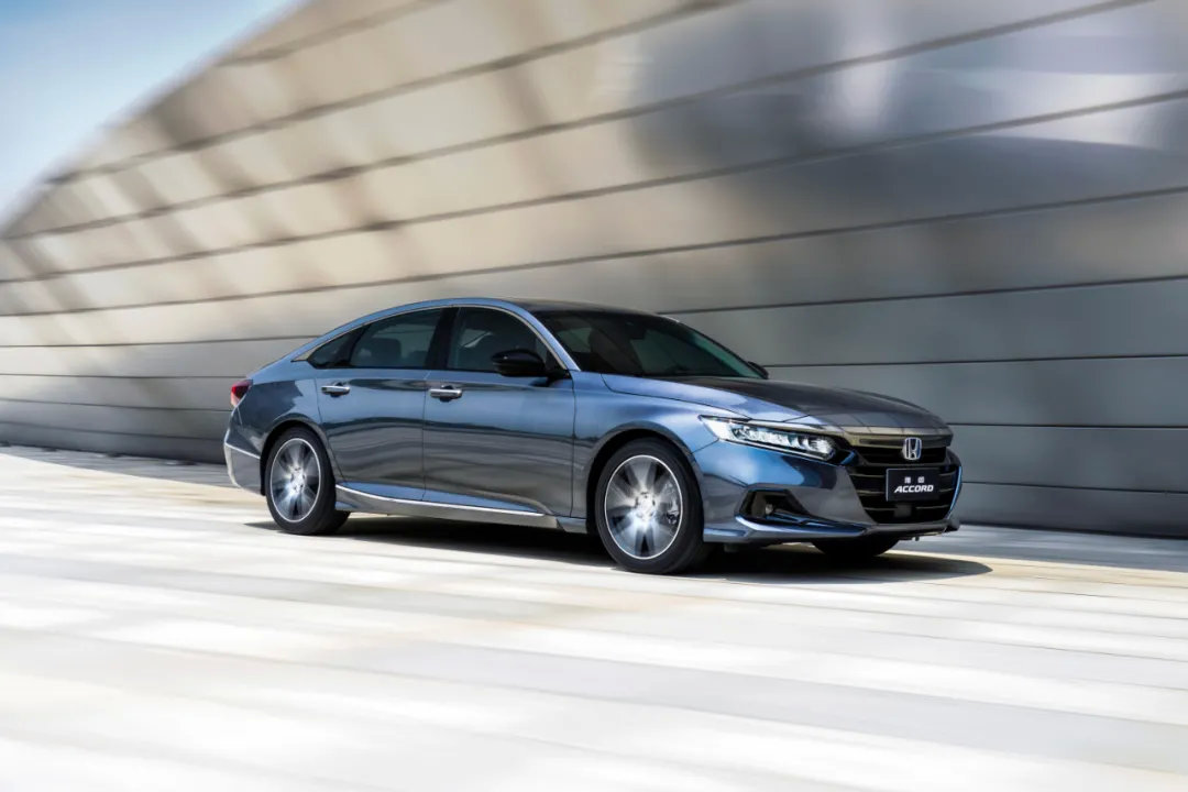 本田新款雅阁17.98万元起售,本田雅阁2011款2.4lex