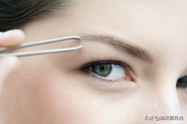 初学者学化妆画眉毛的技巧图解,初学化妆如何画眉毛和修眉毛