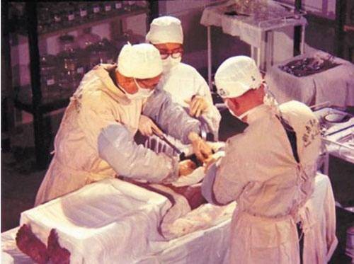 1971年长沙施工队民工，撞见“鬼火”，考古队挖出2千年不腐女尸