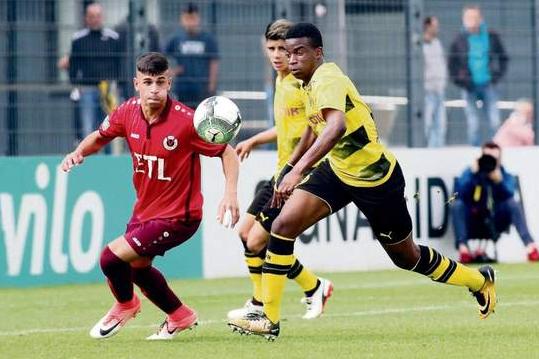 16岁足球天才穆科科,德国足球新星穆科科现状